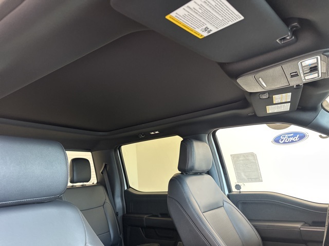2025 Ford F-150 Lariat photo 25