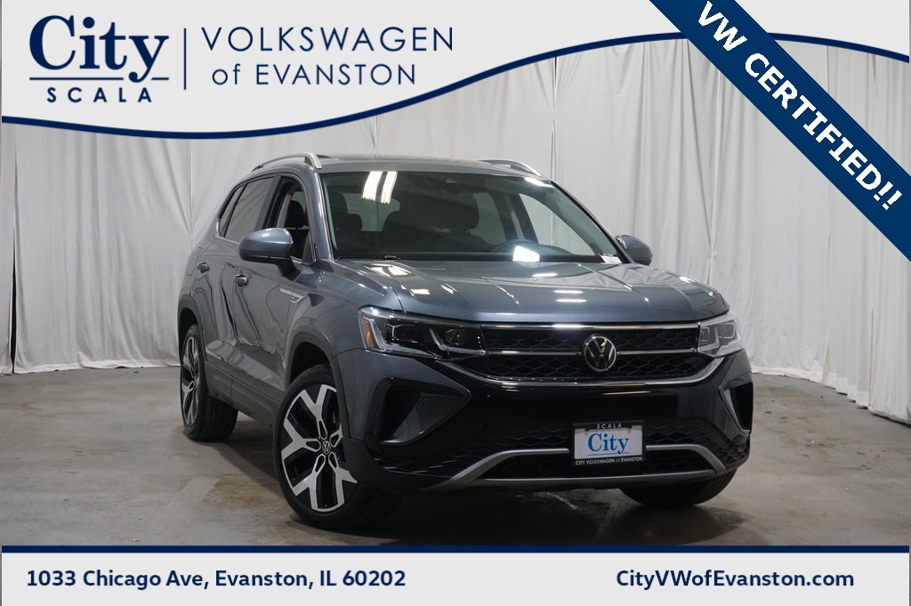 2022 Volkswagen Taos SEL's photo