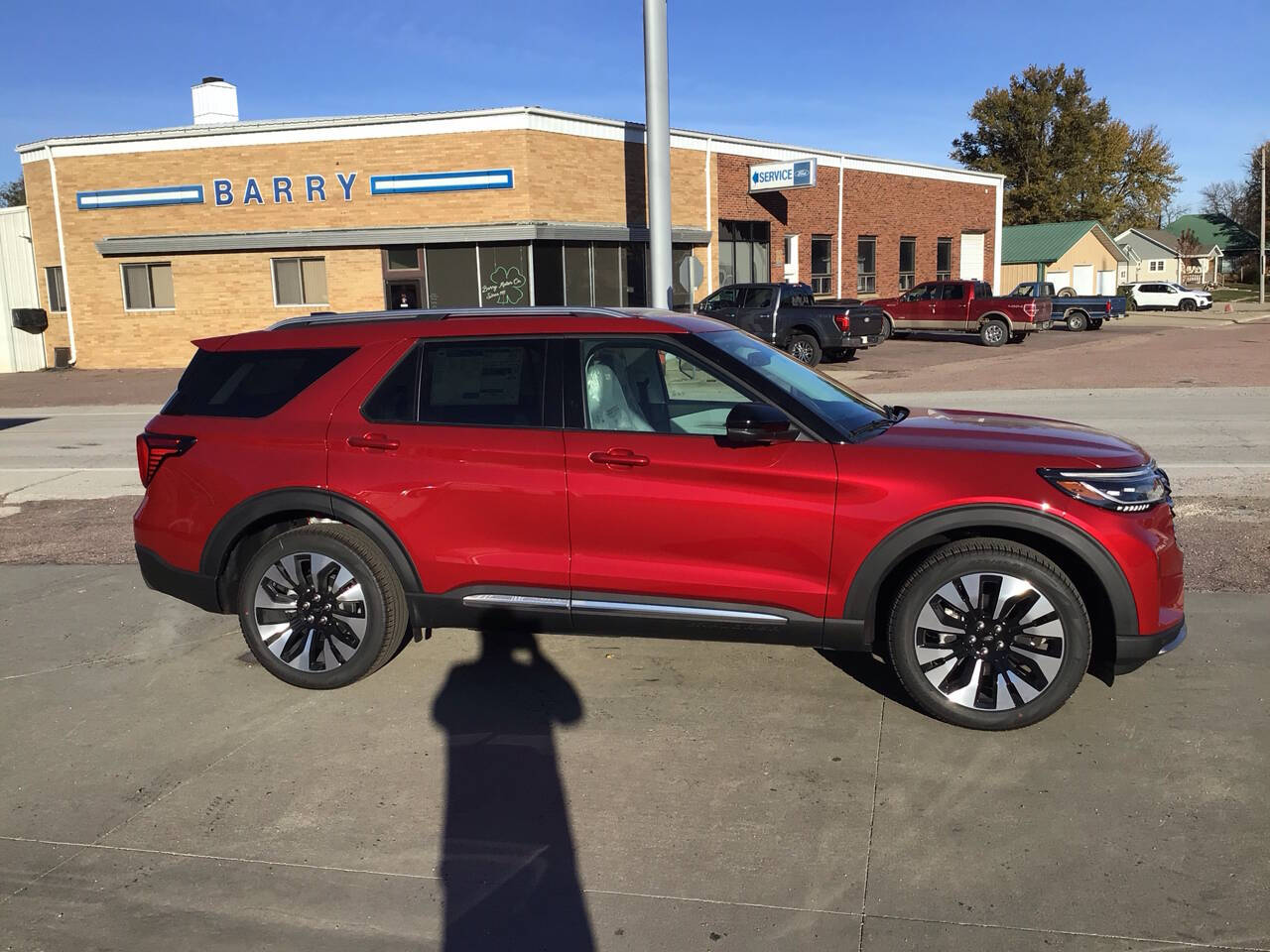 2026 Ford Explorer Platinum photo 2