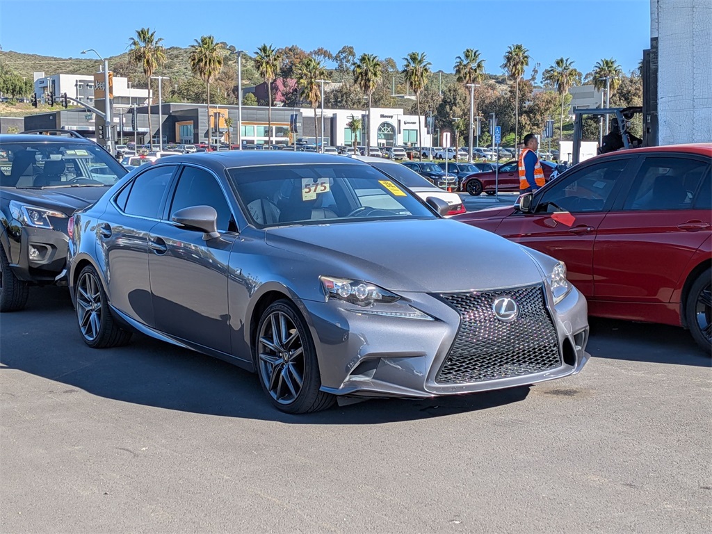 2015 Lexus IS Base's photo