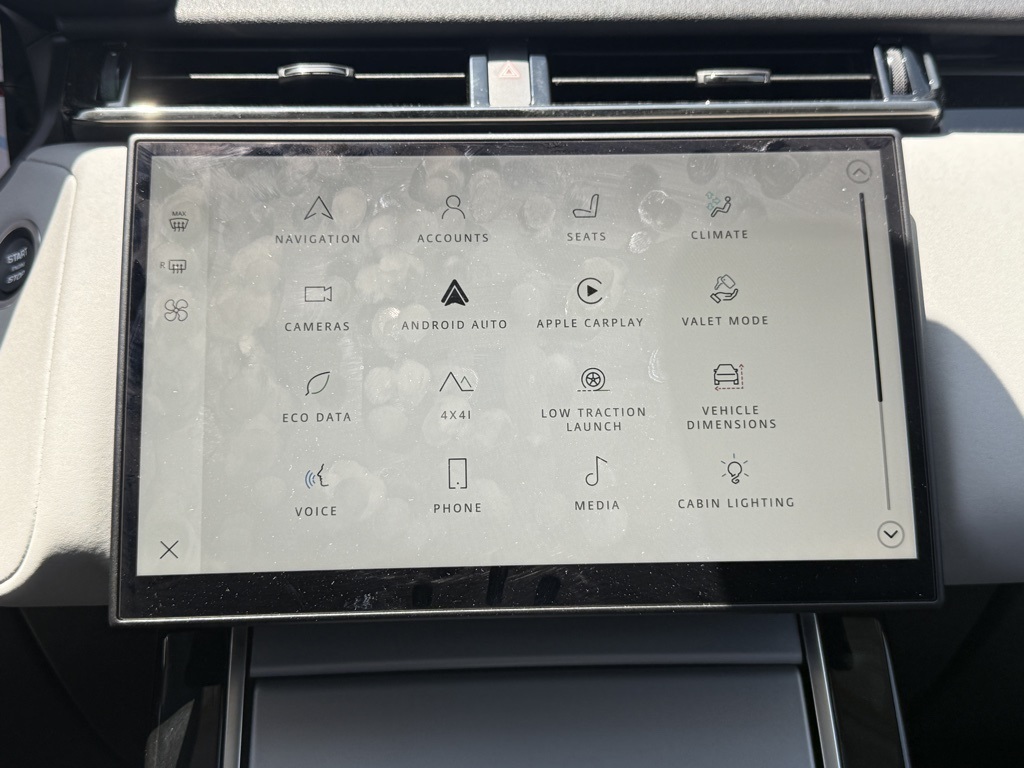 Used 2025 Black Land Rover S image 21