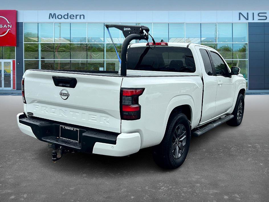 2025 Nissan Frontier SV photo 5