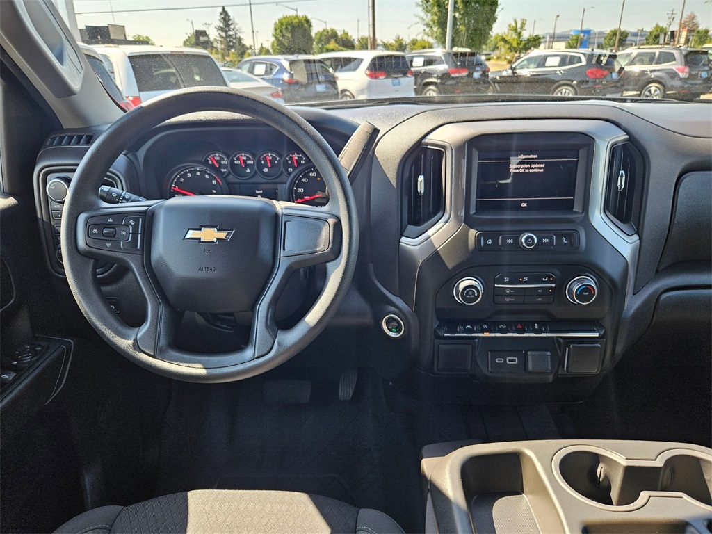 2024 Chevrolet Silverado 1500 Custom photo 15