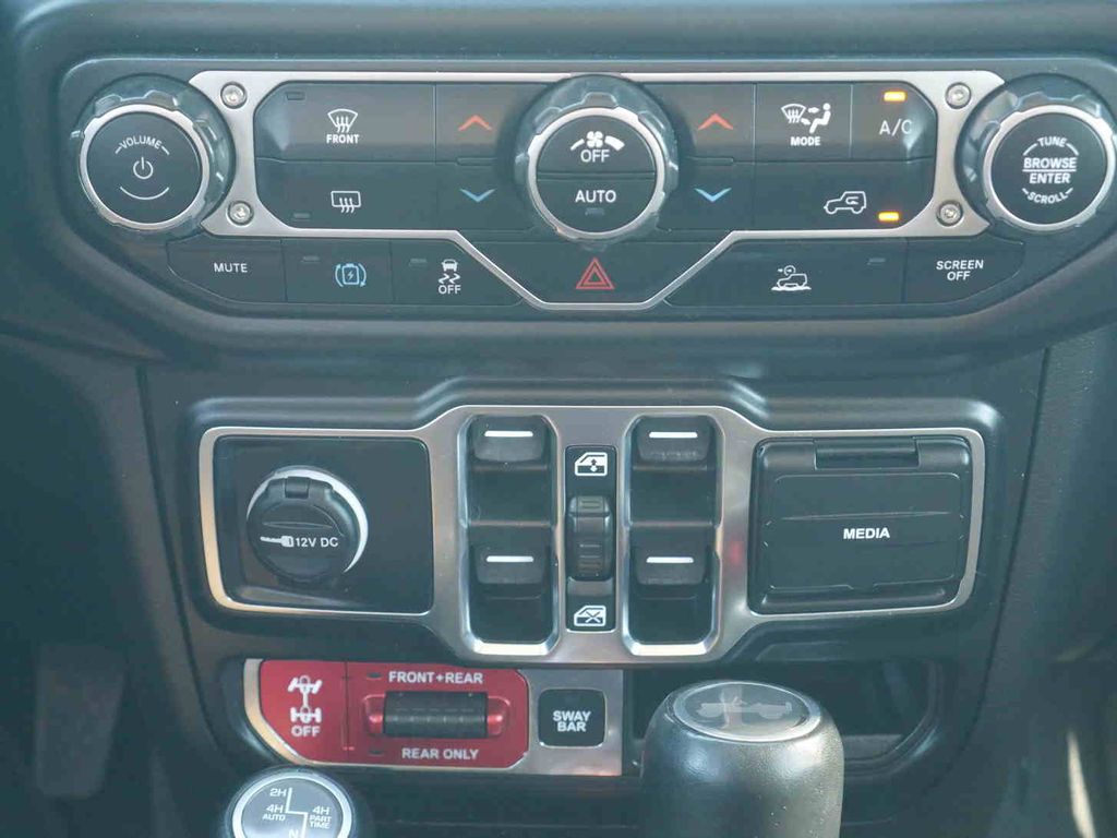 2022 Jeep Wrangler Unlimited Rubicon 4xe photo 3