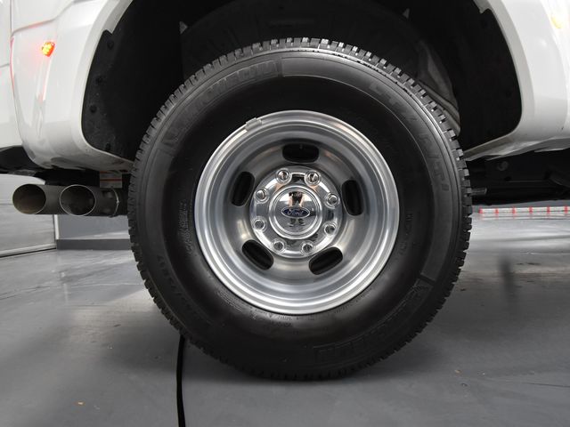 2025 Ford F-350 photo 11