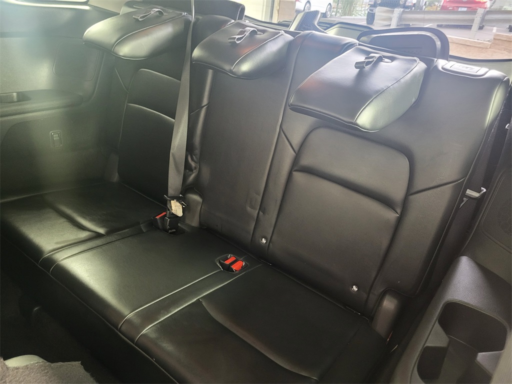 2022 Nissan Pathfinder Platinum photo 18