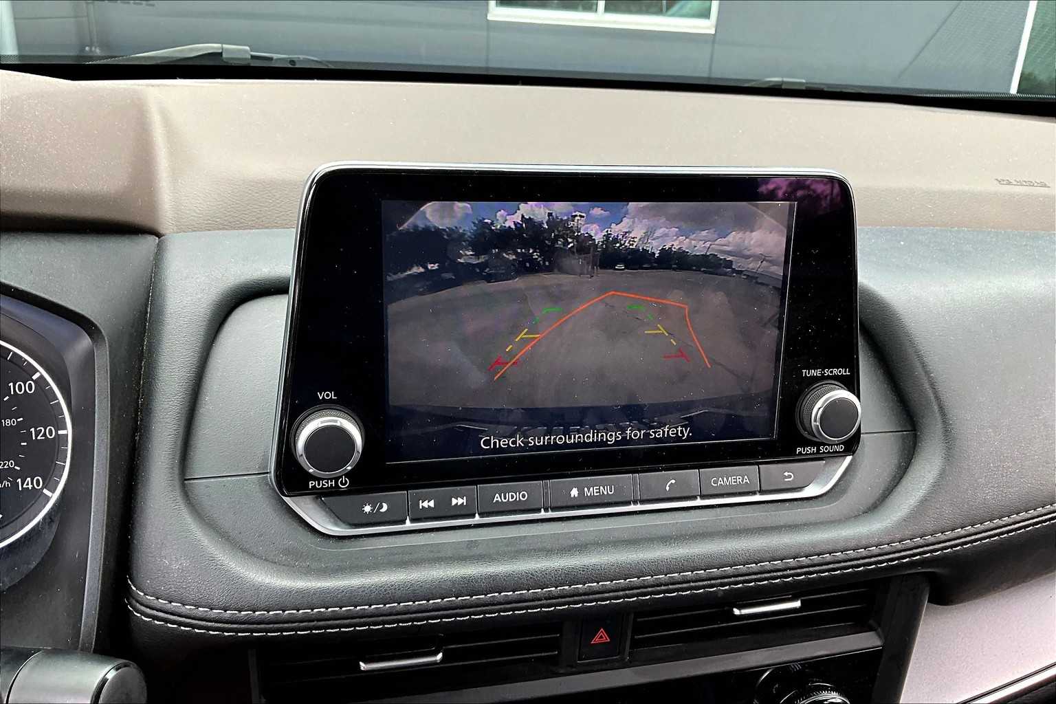 2023 Nissan Rogue SV photo 24
