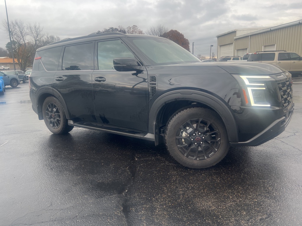 2025 Nissan Armada photo 2