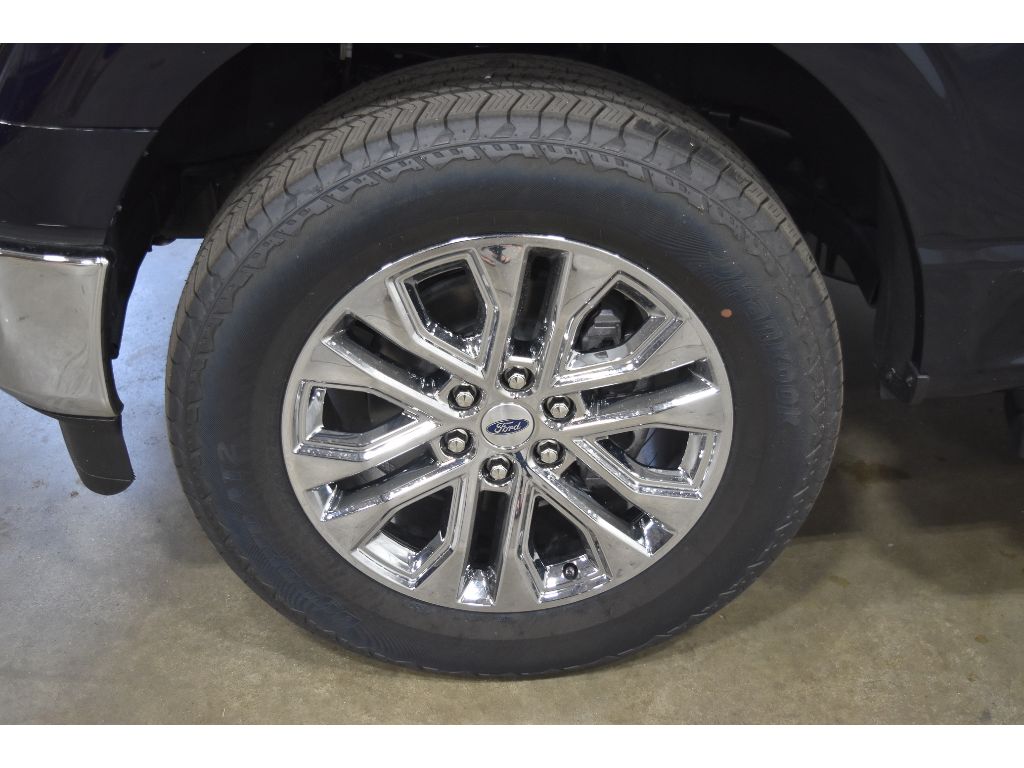 2025 Ford F-150 Lariat photo 3