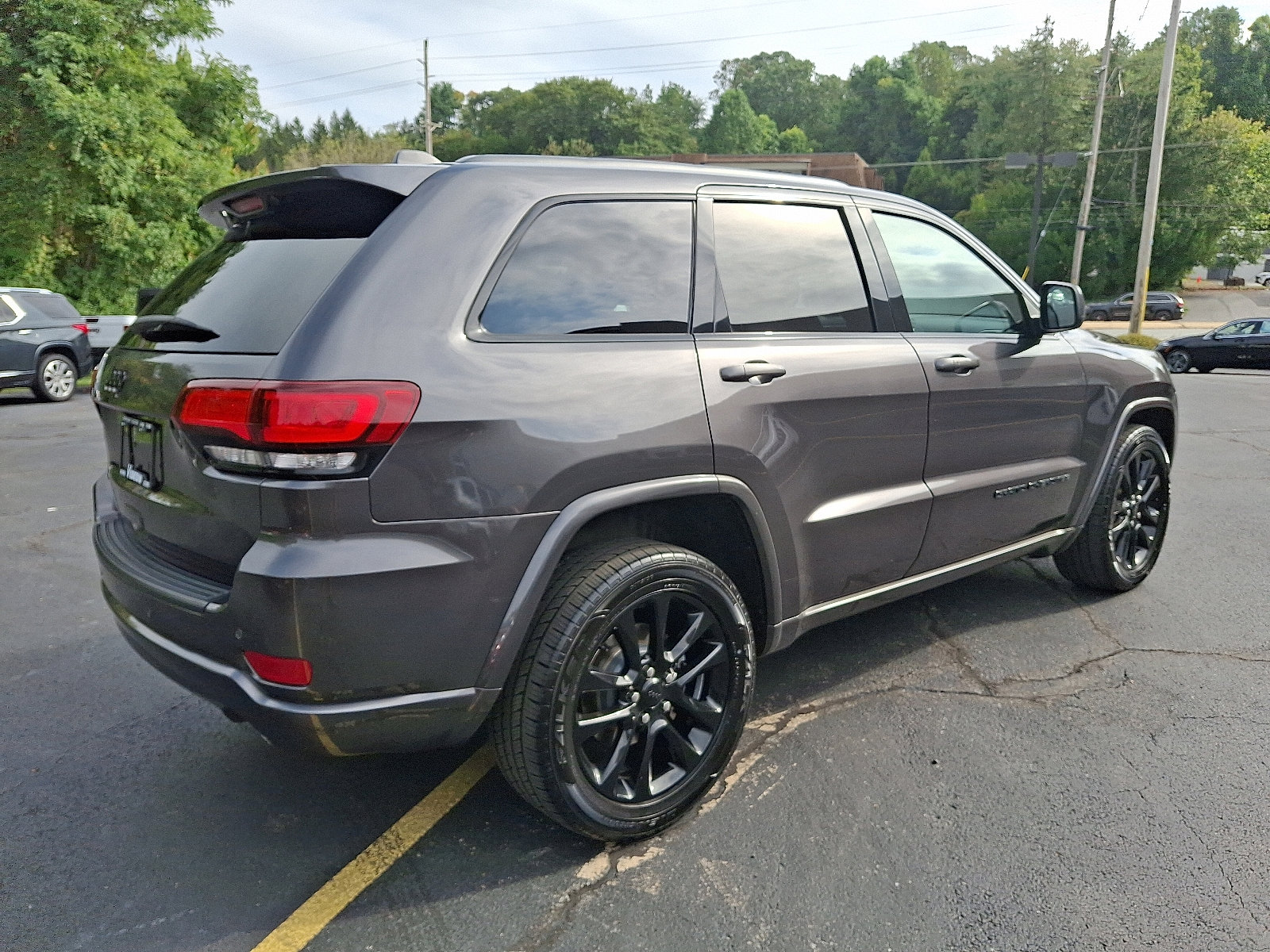 2020 Jeep Grand Cherokee Altitude photo 3