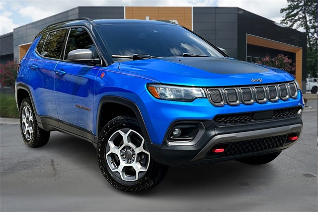 2022 Jeep Compass Trailhawk photo 2