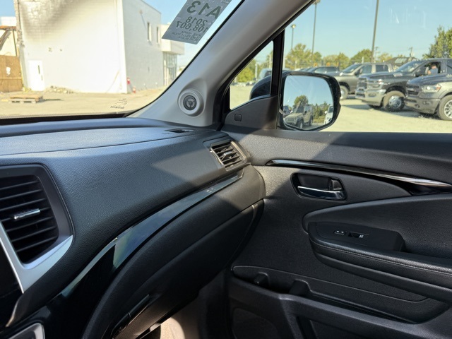 2018 Honda Pilot Touring photo 21
