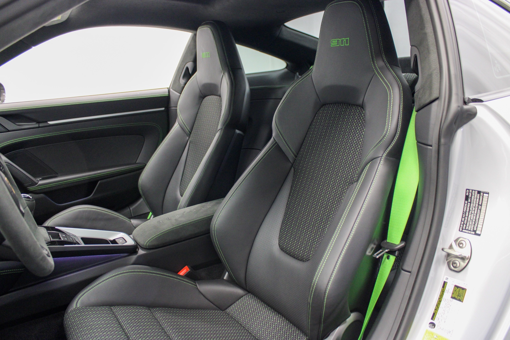 2024 Porsche 911 T photo 4