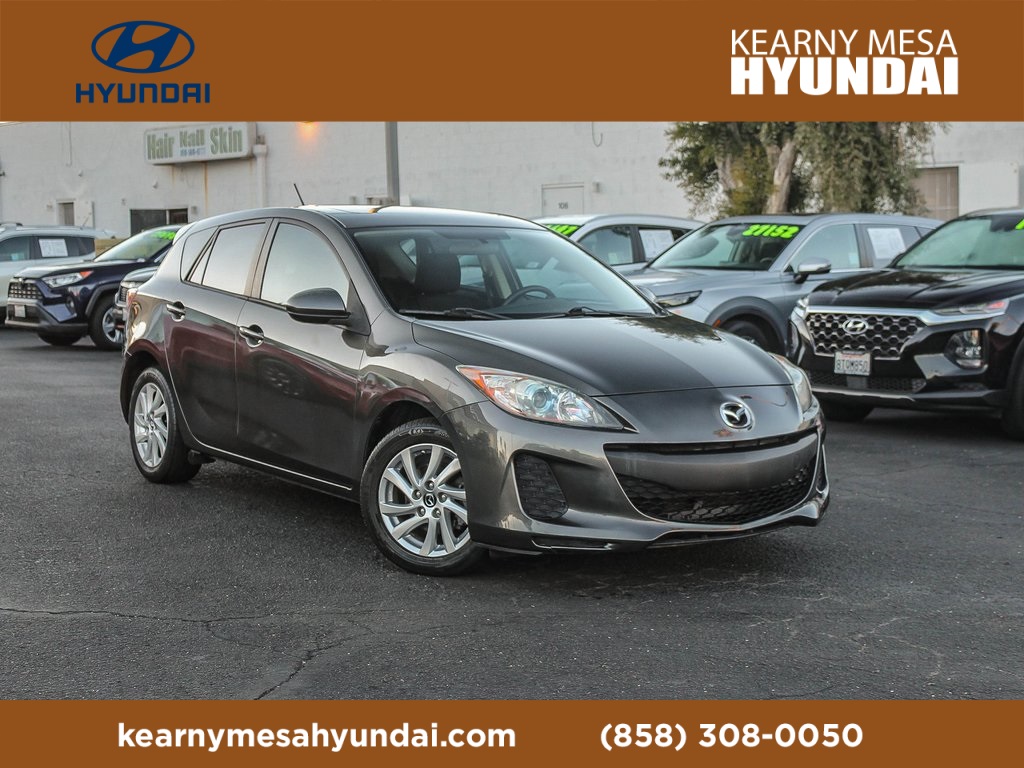 2013 Mazda MAZDA3 i Touring's photo