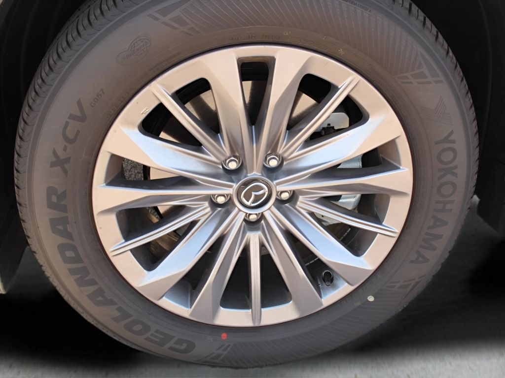 2025 Mazda CX-90 Preferred photo 8