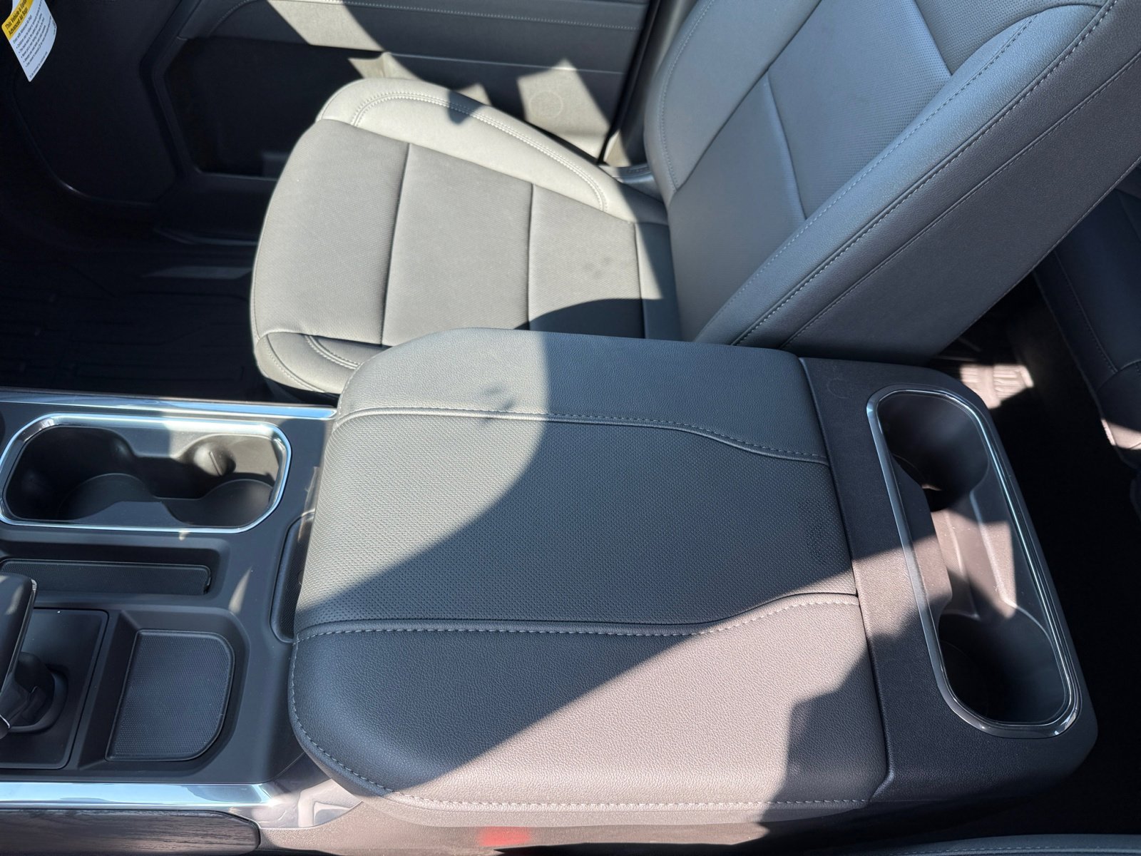 2026 Gmc Sierra 1500 SLT photo 13