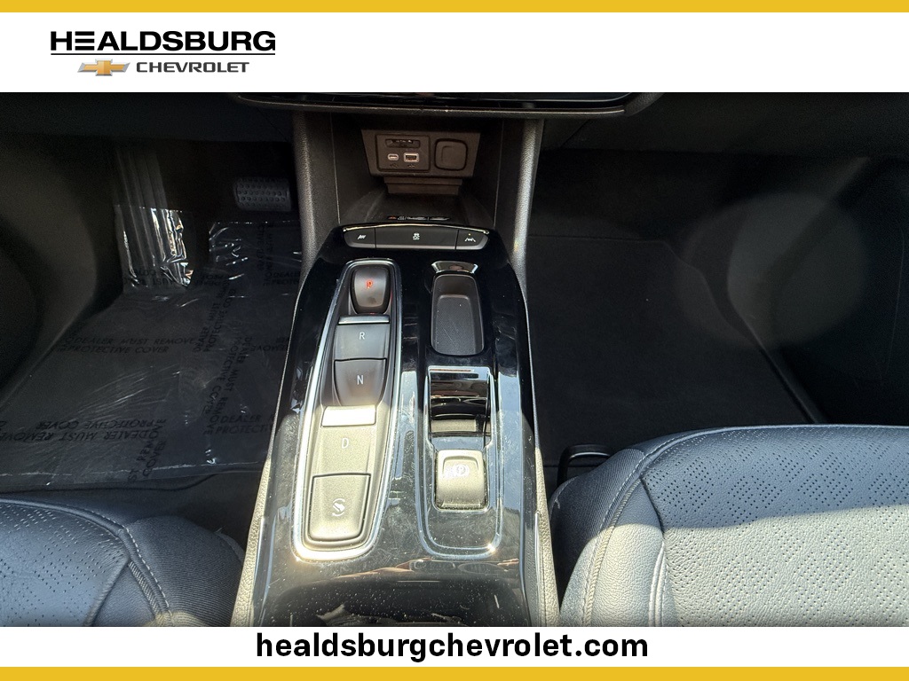 2022 Chevrolet Bolt EUV Premier photo 13