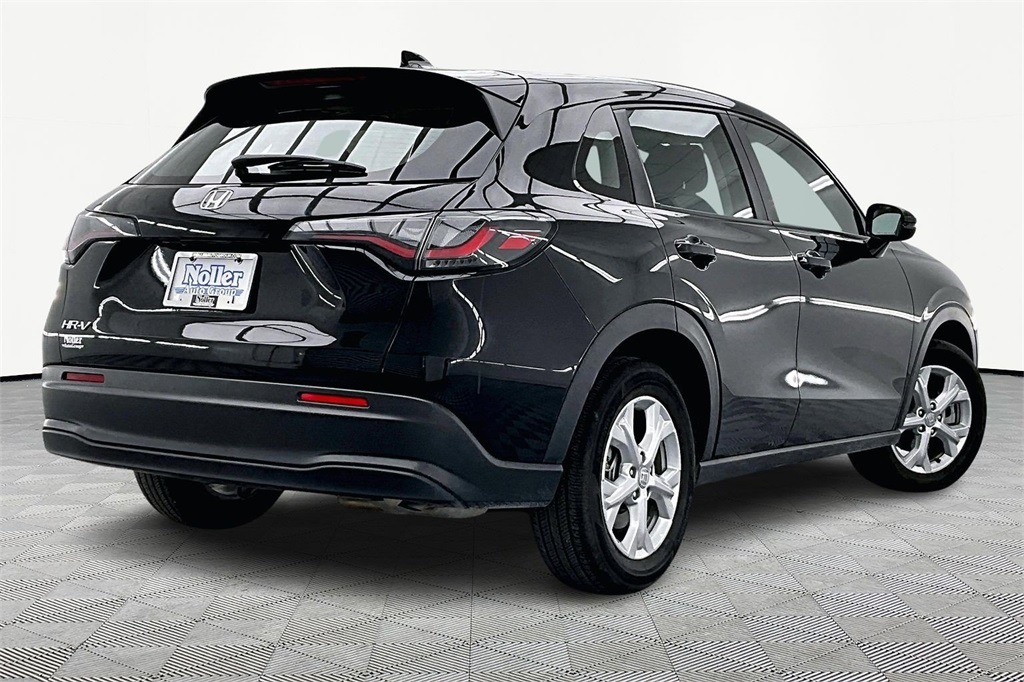 Used 2025 Honda HR-V LX with VIN 3CZRZ1H34SM740582 for sale in Kansas City