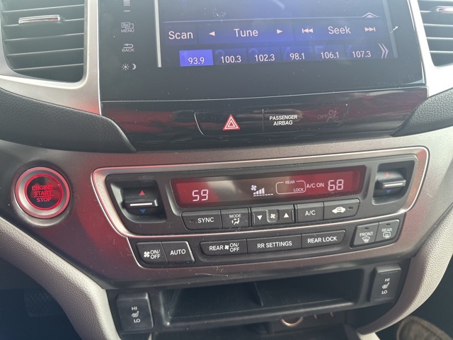2016 Honda Pilot EX-L photo 24