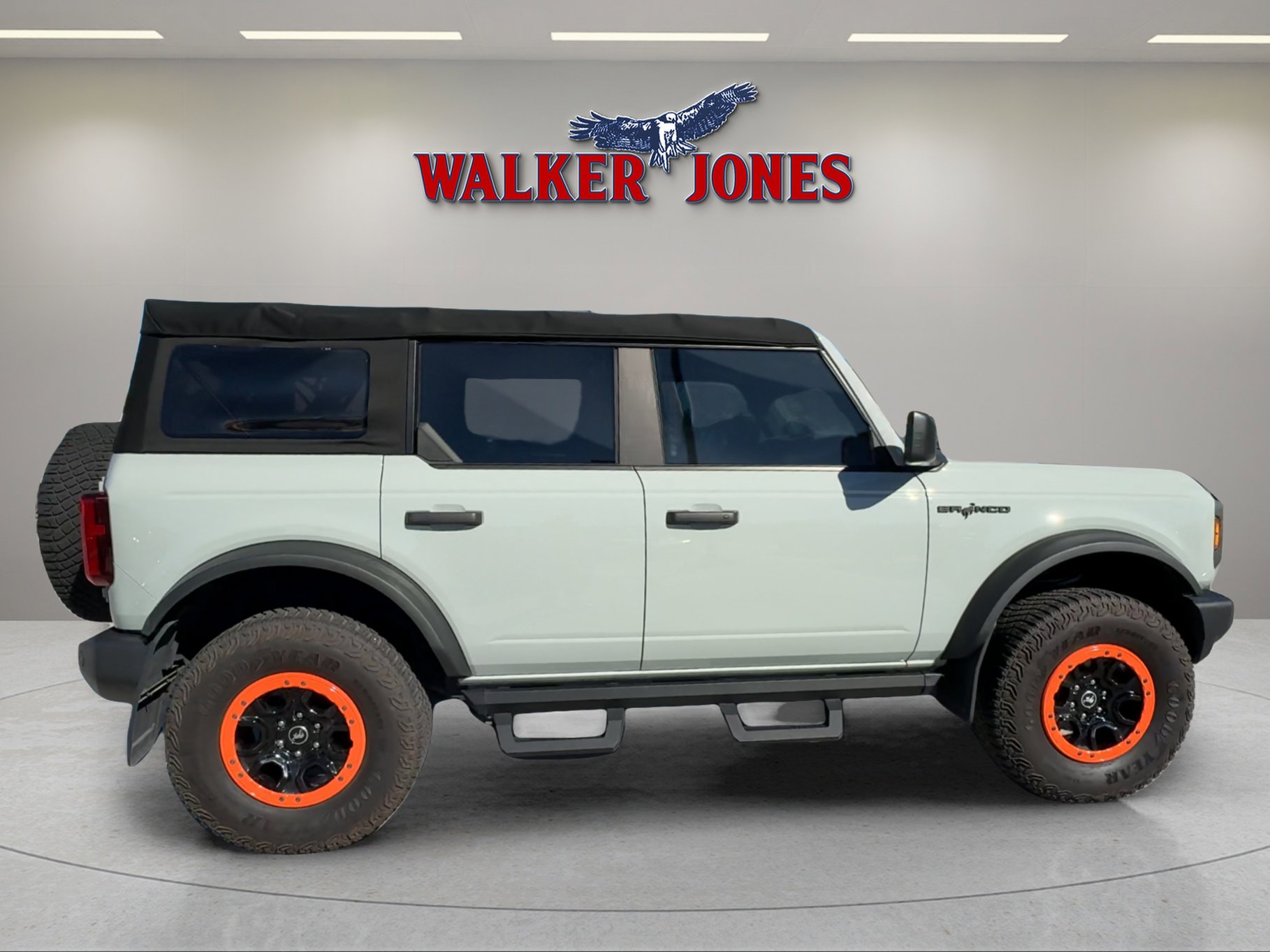 2022 Ford Bronco Big Bend photo 3