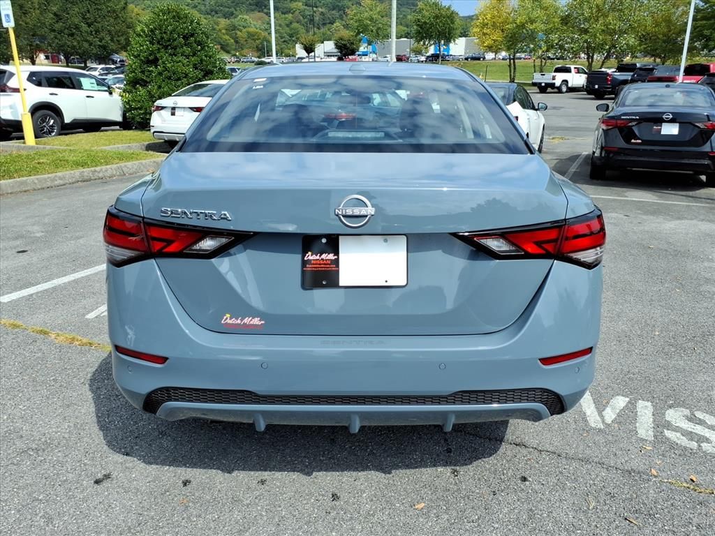 2025 Nissan Sentra SV photo 4