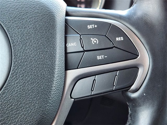 2019 Jeep Grand Cherokee Altitude photo 25