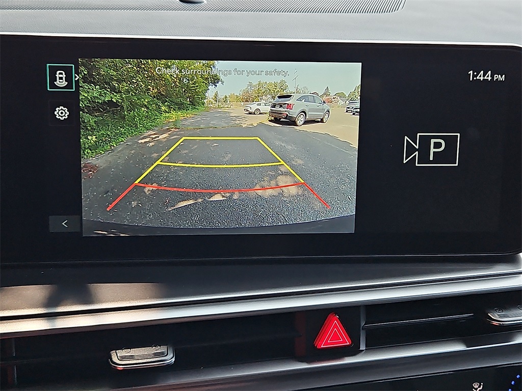 2025 Kia Sorento LX photo 17