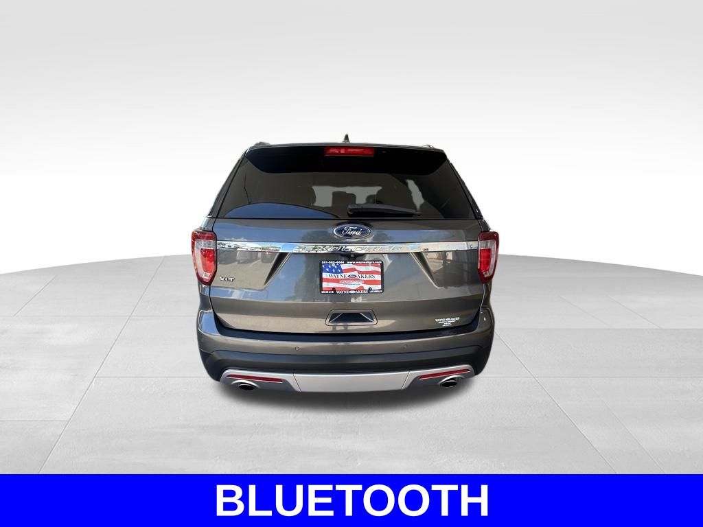 2017 Ford Explorer XLT photo 5