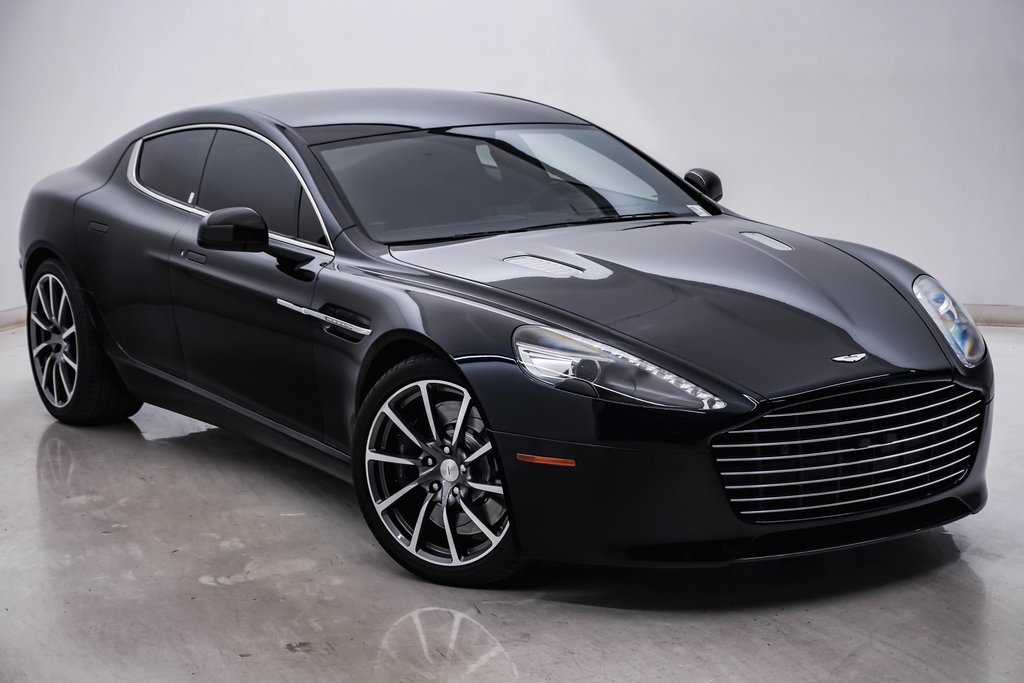 2017 Aston Martin Rapide photo 3