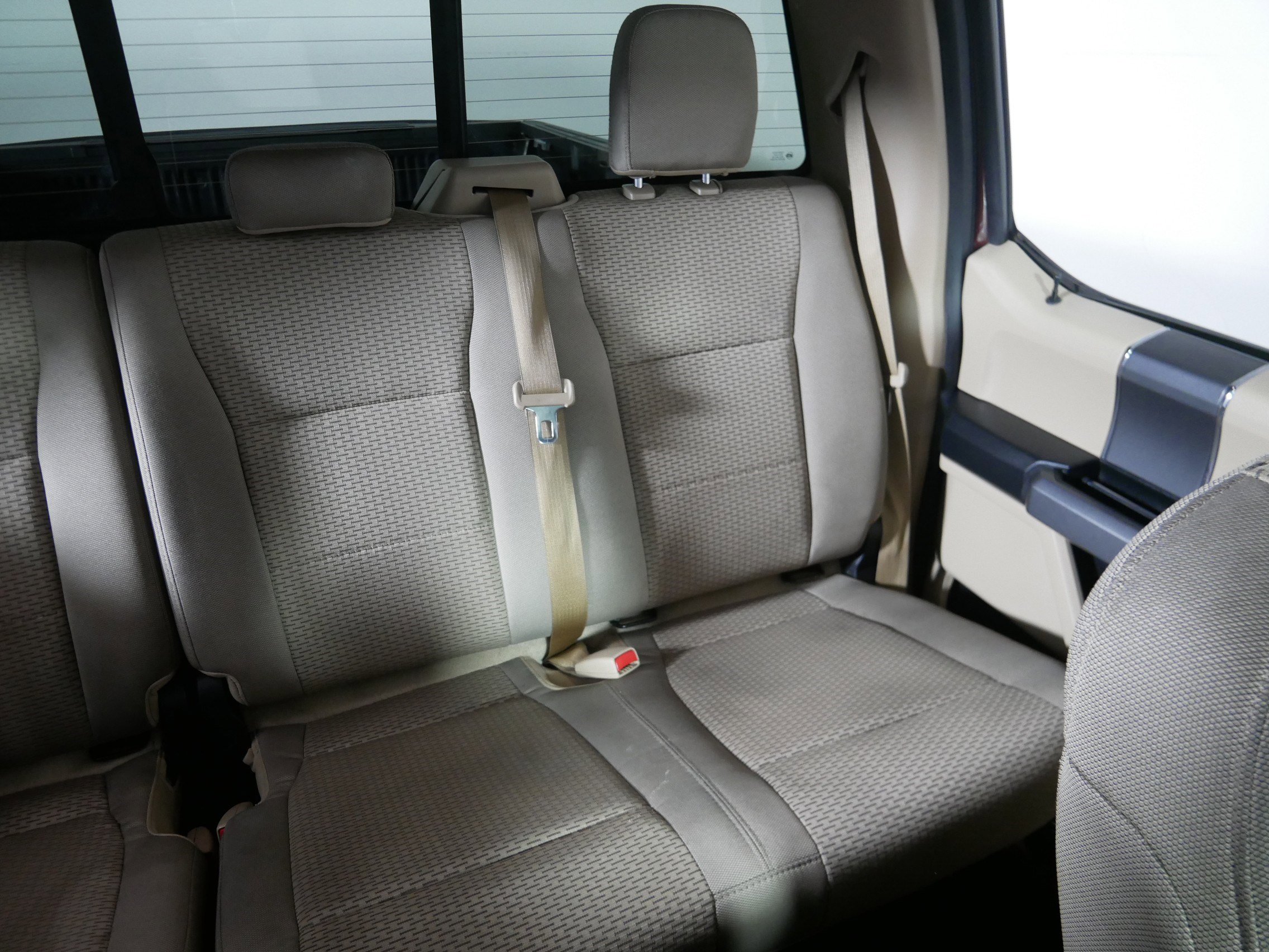 2016 Ford F-150 XLT photo 13