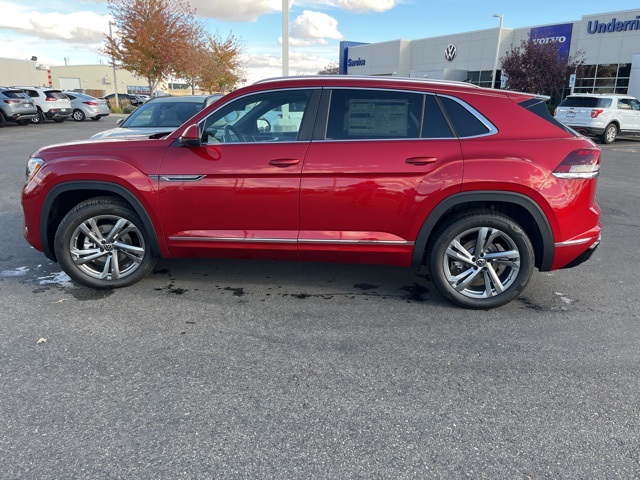 2024 Volkswagen Atlas Cross Sport SEL R-Line photo 2