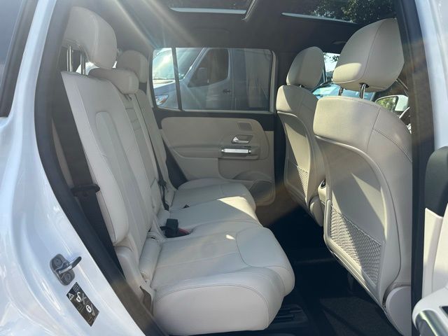 2025 Mercedes Benz GLB 250 4MATIC photo 19