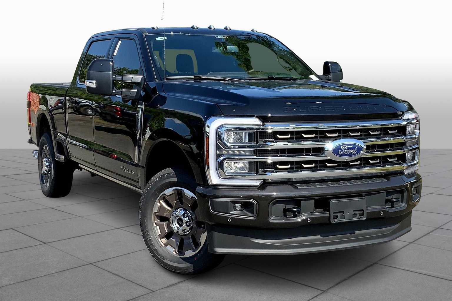 2025 Ford F-350 King Ranch photo 2