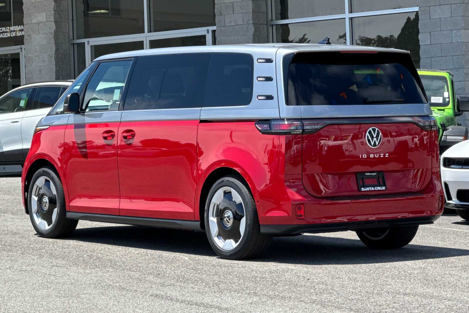 2025 Volkswagen ID. Buzz Pro Plus photo 6