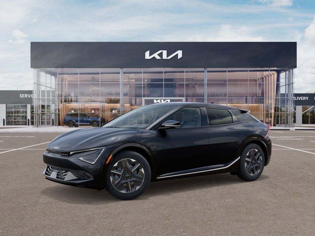 2025 Kia EV6 Light photo 2