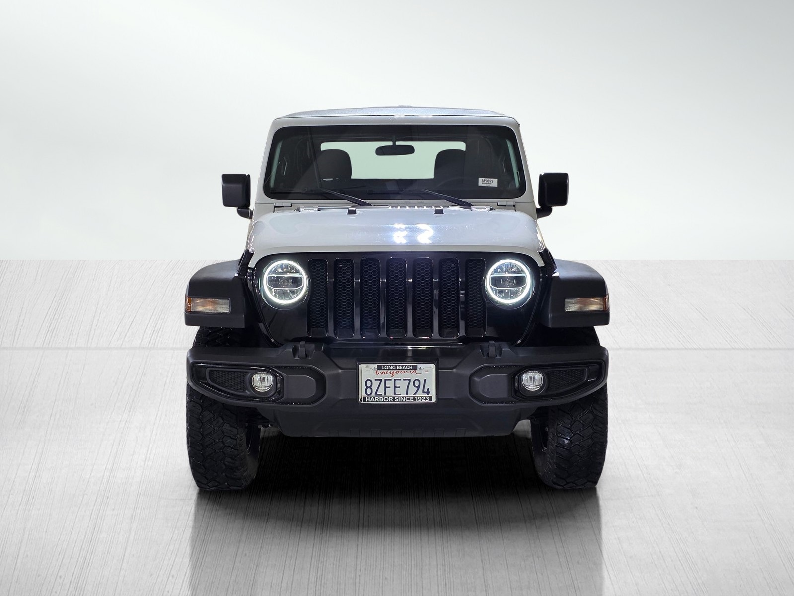 2021 Jeep Wrangler Willys photo 2