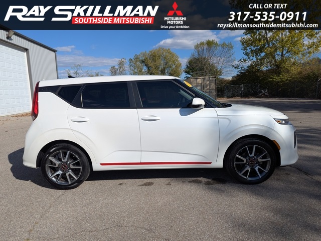 2021 Kia Soul GT-Line photo 4