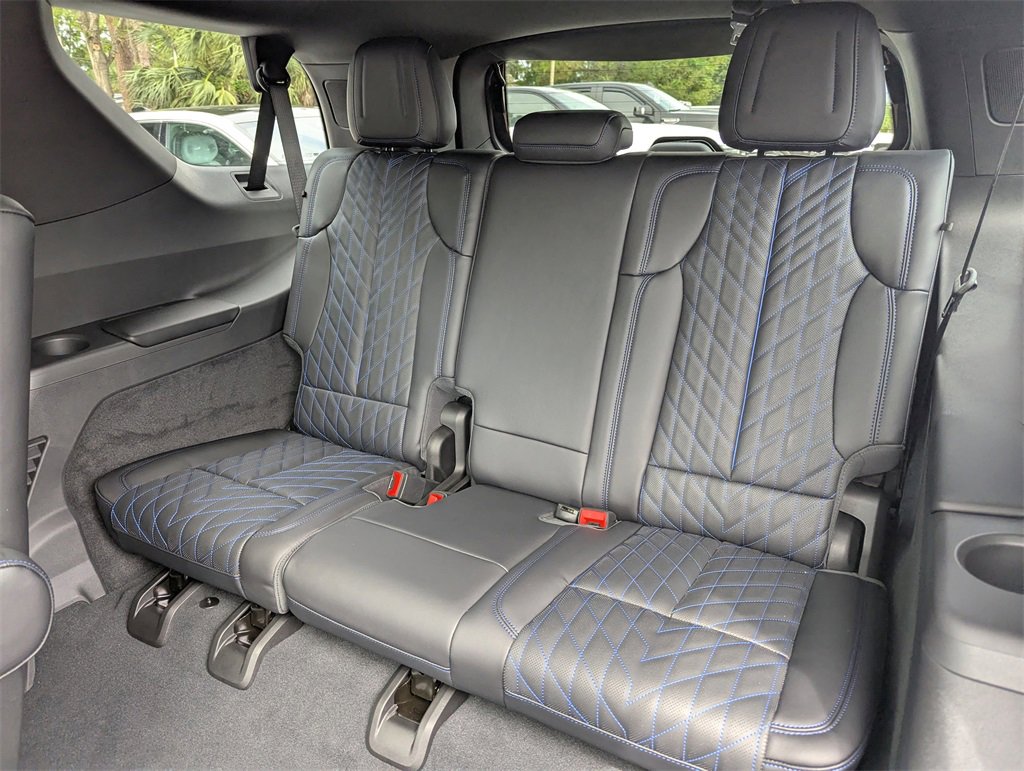 2026 Cadillac Escalade Luxury photo 30