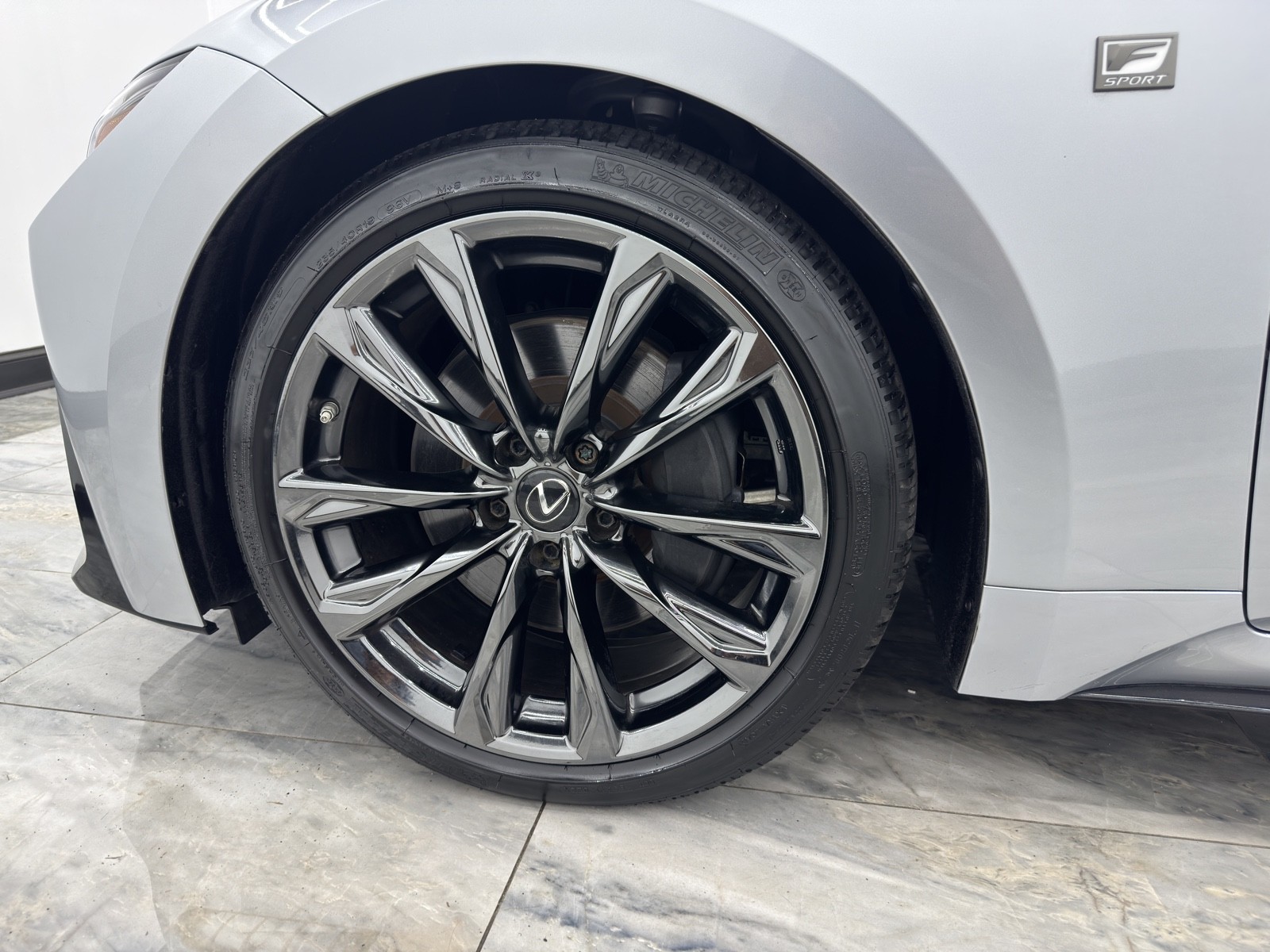 2022 Lexus IS 350 F SPORT photo 31