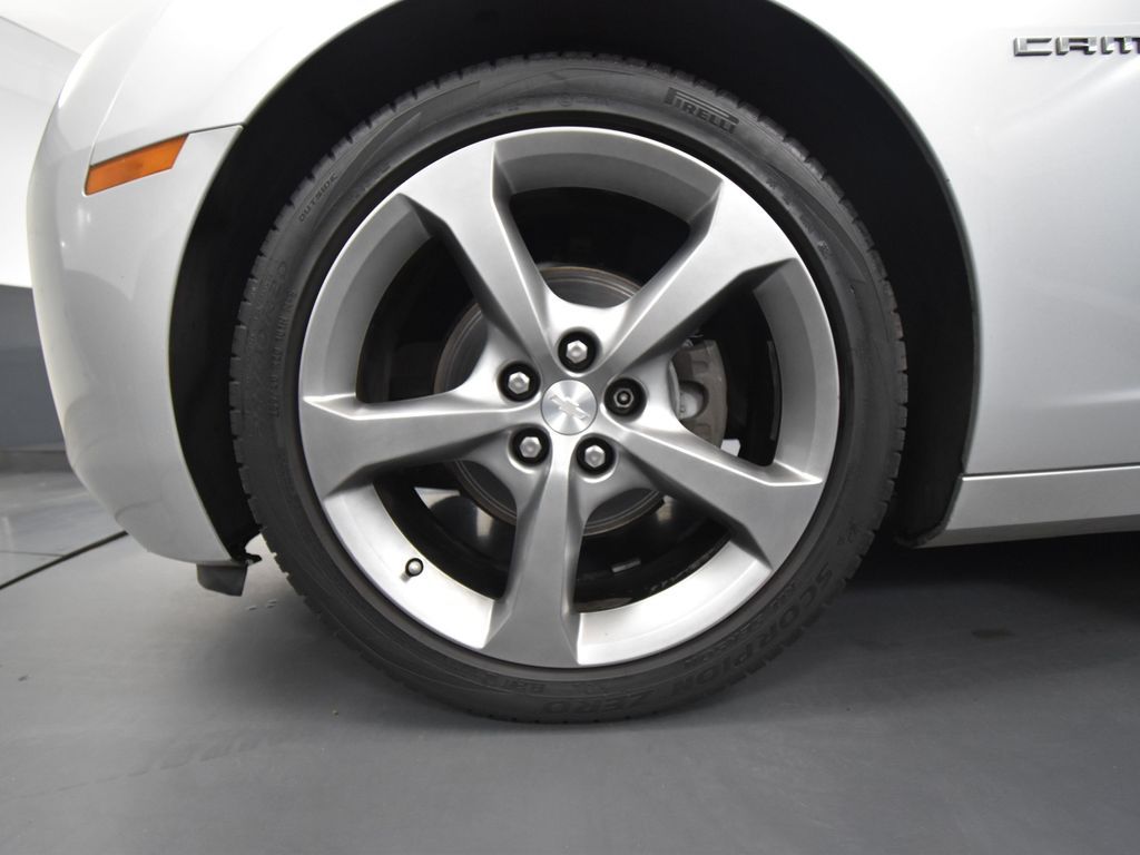 2013 Chevrolet Camaro 2LT photo 13