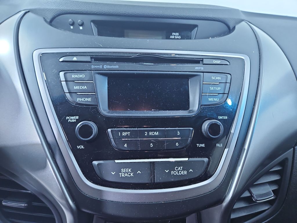 2013 Hyundai Elantra Limited photo 18