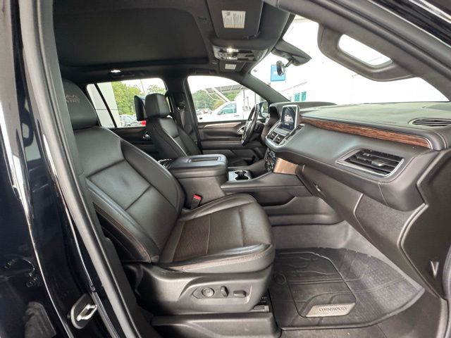 2021 Chevrolet Suburban High Country photo 15