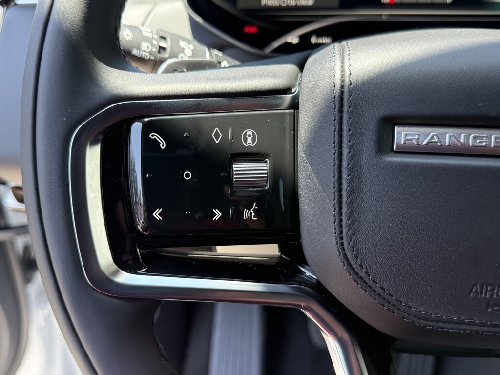 2025 Land Rover Range Rover Sport SE photo 14