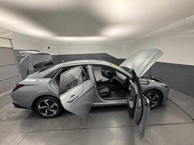 2022 Hyundai Elantra Hybrid Limited photo 22