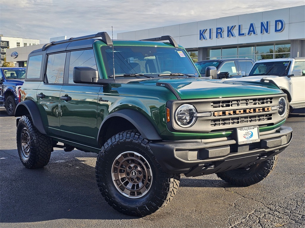 2025 Ford Bronco 4-Door Base's photo