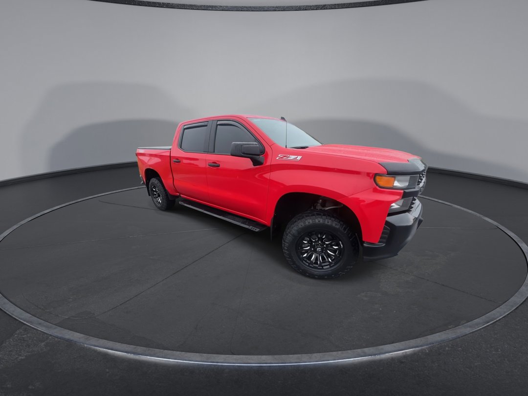 2019 Chevrolet Silverado 1500 Custom Trail Boss photo 2