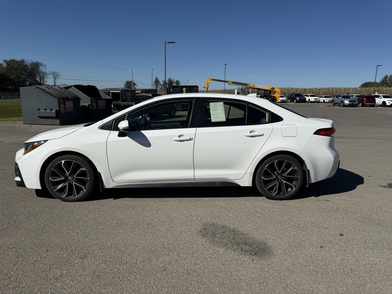 2022 Toyota Corolla SE photo 9