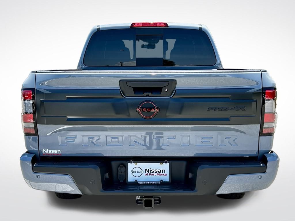 2025 Nissan Frontier PRO-4X photo 5