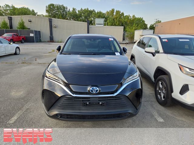 2022 Toyota Venza LE photo 2