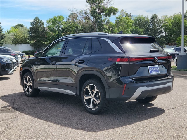 2025 Volkswagen Tiguan SE photo 2